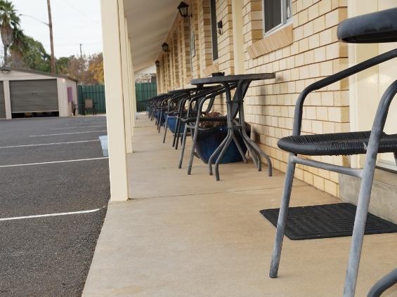 Green Gables Motel Dubbo Bagian luar foto