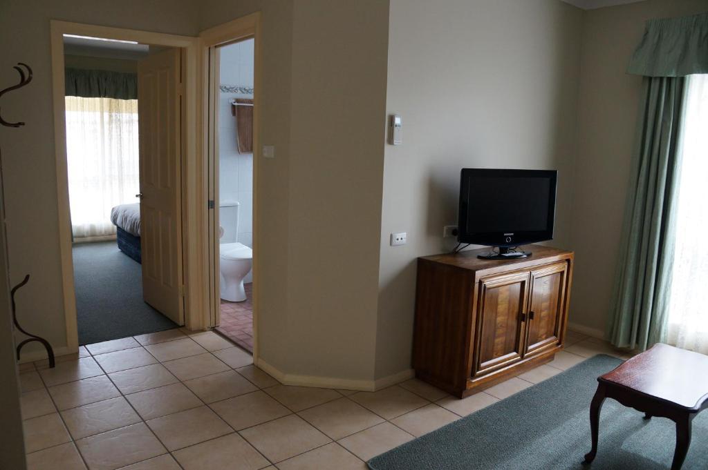 Green Gables Motel Dubbo Bagian luar foto